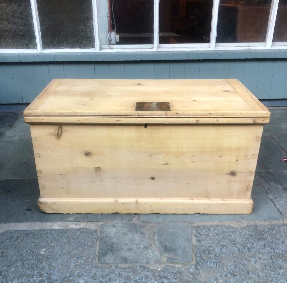 PINE BOX WITH BRASS PLAQUE ‘A.E.HESKINS.  NEATH’ View III