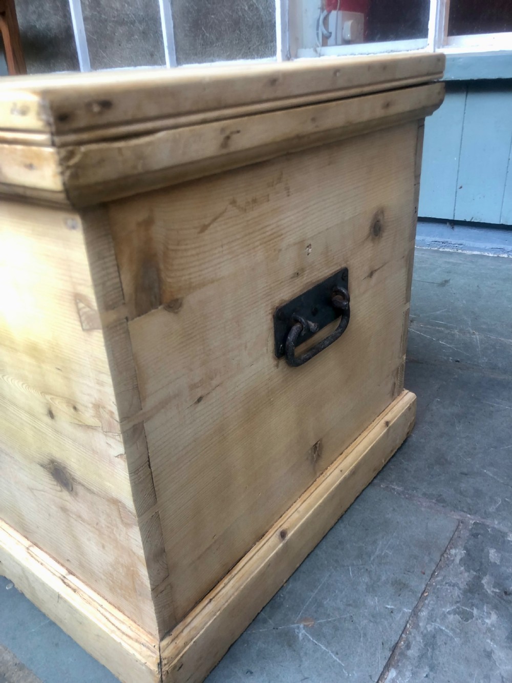 PINE BOX WITH BRASS PLAQUE ‘A.E.HESKINS.  NEATH’ View VIII
