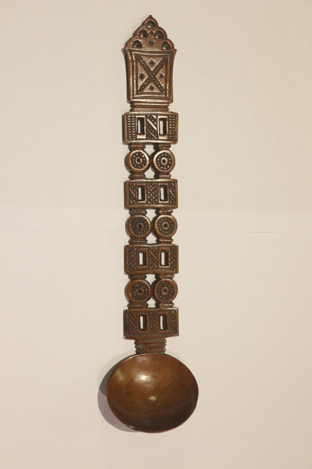 EARLY 19TH CENTURY  LOVESPOON (PART OF A J LEVI COLLECTION)