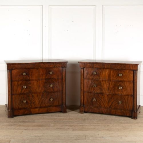 A RARE PAIR OF REGENCY MAHOGANY CHEST OF DRAWERS - ADDITIONAL PHOTO 7