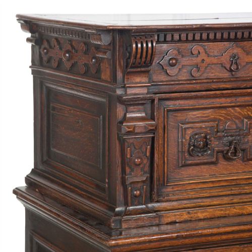 RARE C17TH OAK ENCLOSED CHEST - ADDITIONAL PHOTO 3