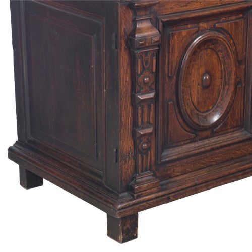 RARE C17TH OAK ENCLOSED CHEST - ADDITIONAL PHOTO 5