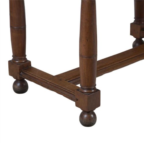 18TH CENTURY FRENCH WALNUT HALLCENTRE TABLE - ADDITIONAL PHOTO 3