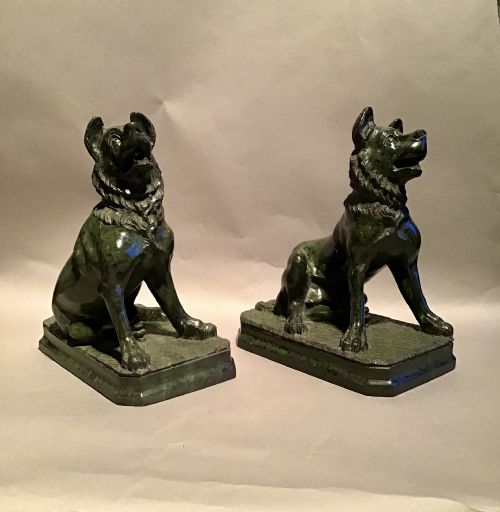 PAIR OF GRAND TOUR MARBLES OF ALCIBIADES HOUNDS - ADDITIONAL PHOTO 1