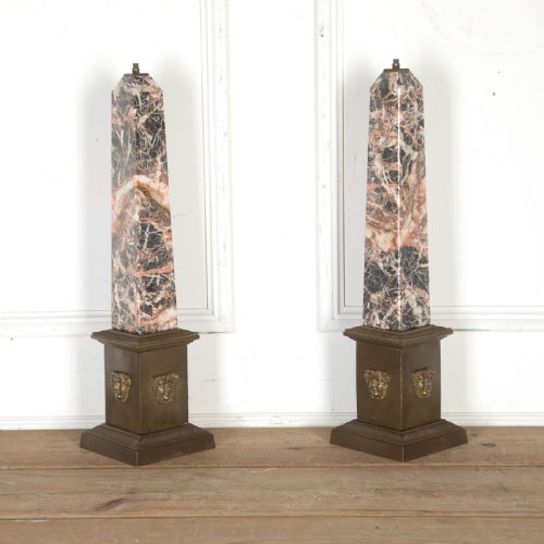EARLY 20TH CENTURY PAIR OF MARBLE AND BRONZE OBELISK LAMPS - ADDITIONAL PHOTO 1