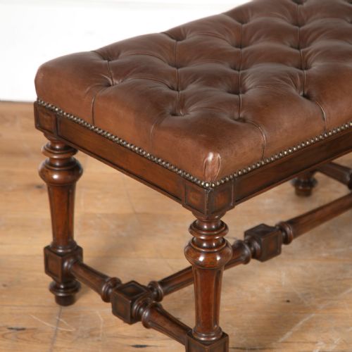 LARGE PAIR OF 19TH CENTURY WALNUT STOOLS - ADDITIONAL PHOTO 4
