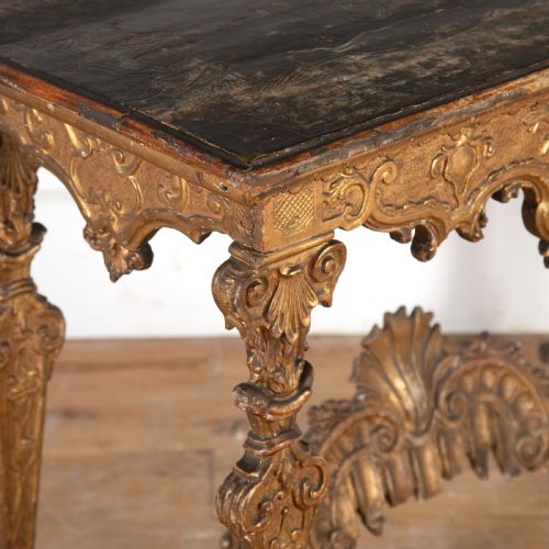 18TH CENTURY ITALIAN GILTWOOD CONSOLE TABLE - ADDITIONAL PHOTO 7