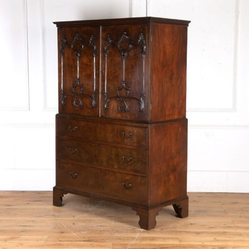 18TH CENTURY MAHOGANY LINEN PRESS - ADDITIONAL PHOTO 1