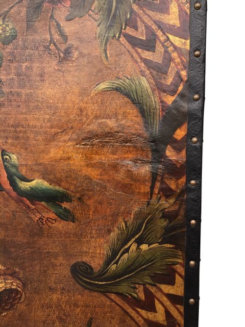 19TH CENTURY DECORATED LEATHER SCREEN - ADDITIONAL PHOTO 5