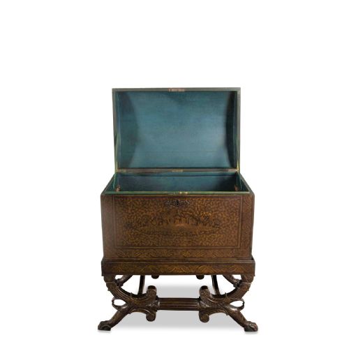 19TH CENTURY CHINOISERIE INDIAN TRUNK - ADDITIONAL PHOTO 2