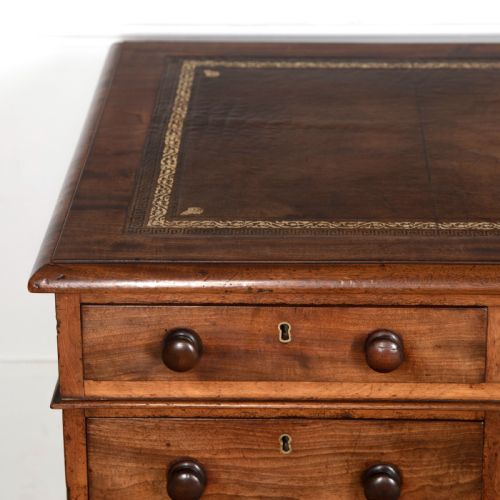 C19TH MAHOGANY PEDESTAL DESK - ADDITIONAL PHOTO 6