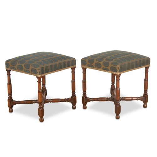17TH PAIR OF WALNUT STOOLS - ADDITIONAL PHOTO 4