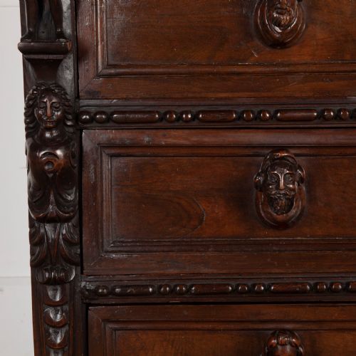 17TH CENTURY ITALIAN RENAISSANCE COMMODE - ADDITIONAL PHOTO 3