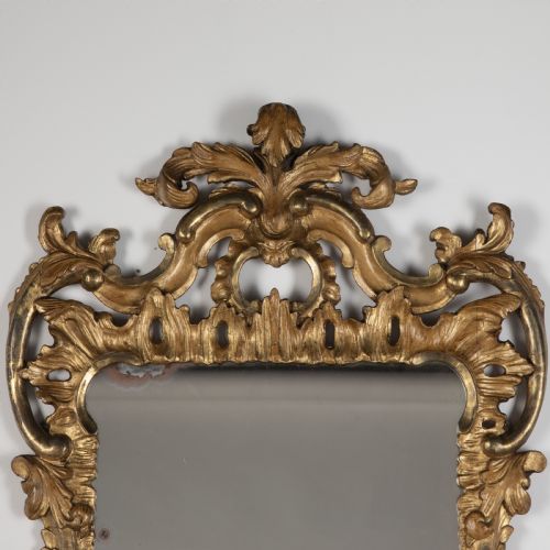18TH CENTURY GILTWOOD WALL MIRROR - ADDITIONAL PHOTO 1