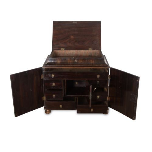 18TH CENTURY FLEMISH TABLE CABINET - ADDITIONAL PHOTO 2