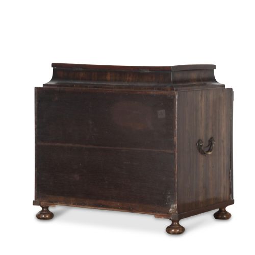 18TH CENTURY FLEMISH TABLE CABINET - ADDITIONAL PHOTO 9