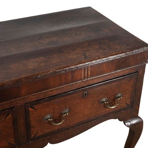 18TH CENTURY GEO III OAK AND MAHOGANY DRESSER - ADDITIONAL PHOTO 6