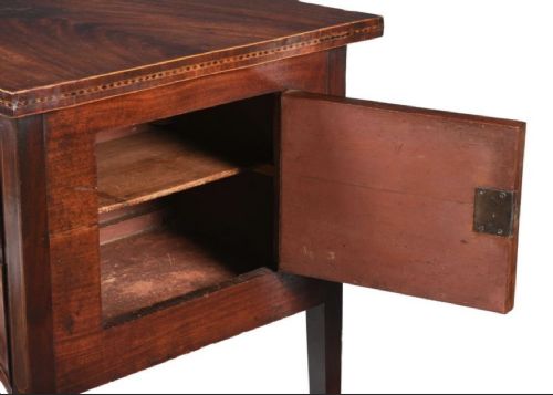 GEO III MAHOGANY SERPENTINE SIDEBOARD - ADDITIONAL PHOTO 4