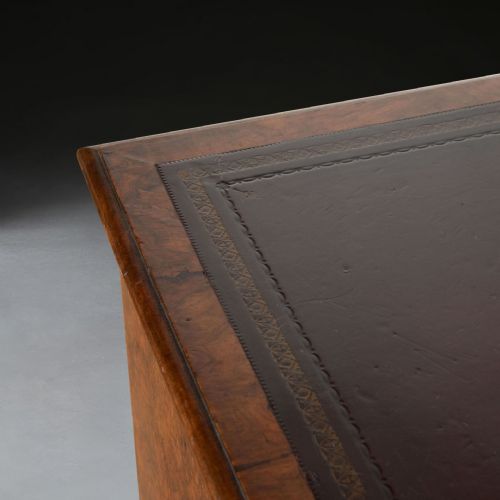 19TH CENTURY BURR WALNUT DESK - ADDITIONAL PHOTO 11