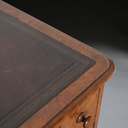 19TH CENTURY BURR WALNUT DESK - ADDITIONAL PHOTO 12