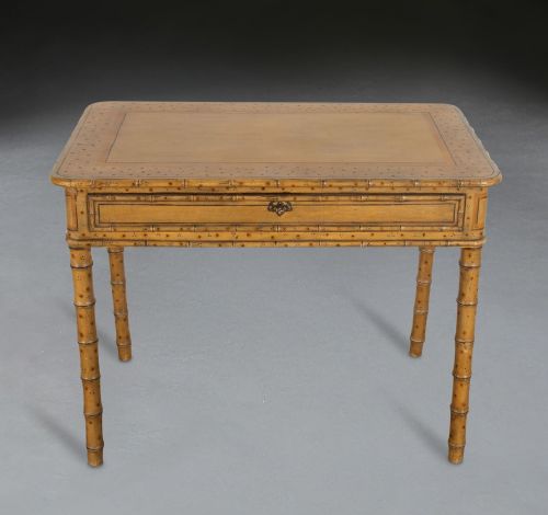 regency decorated side table - CATEGORY: ANTIQUE TABLES - DATED 19TH CENTURY
