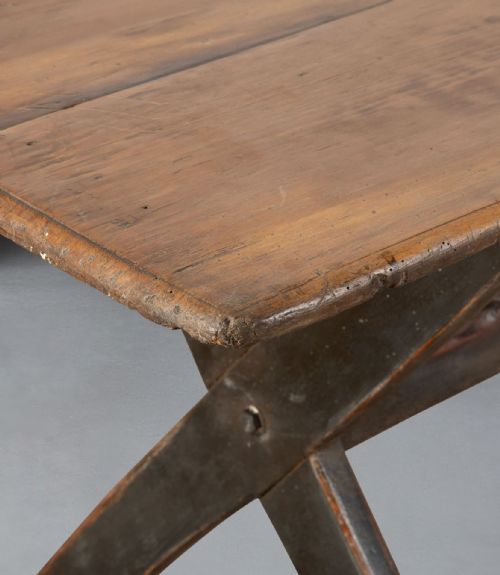 LONG 19TH CENTURY TAVERN TABLE - ADDITIONAL PHOTO 4
