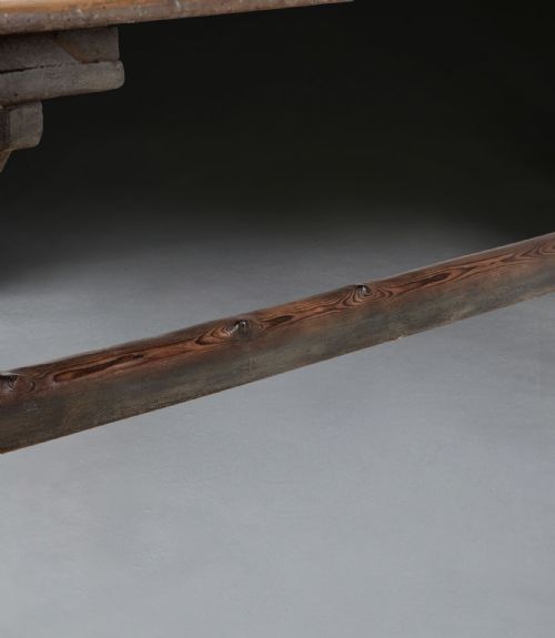 LONG 19TH CENTURY TAVERN TABLE - ADDITIONAL PHOTO 12