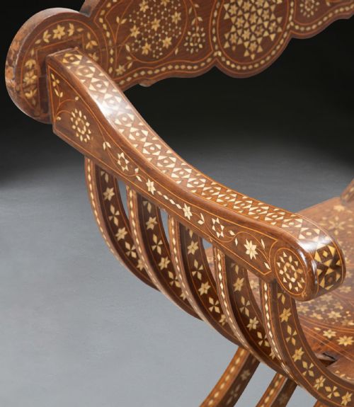 PAIR OF 19TH CENTURY SAVONAROLA CHAIRS - ADDITIONAL PHOTO 10