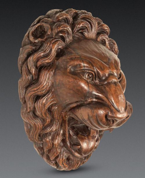 LARGE 19TH CENTURY CARVED LION WALL MASK - ADDITIONAL PHOTO 1