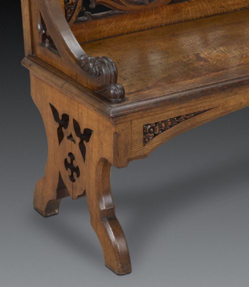 LARGE 19TH CENTURY ENGLISH OAK HALL BENCH - ADDITIONAL PHOTO 3