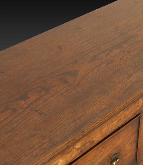 18TH CENTURY GEORGIAN ELM DRESSER - ADDITIONAL PHOTO 7