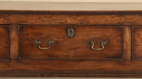 18TH CENTURY GEORGIAN ELM DRESSER - ADDITIONAL PHOTO 13