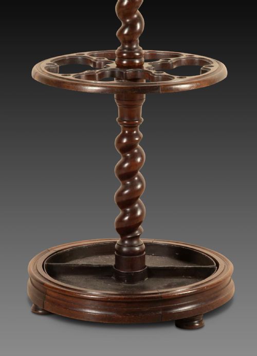 LARGE 19TH CENTURY CARVED HALL STAND - ADDITIONAL PHOTO 6