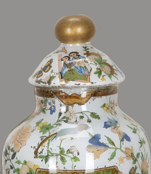 PAIR OF 19TH CENTURY ENGLISH DECALCOMANIA VASES - ADDITIONAL PHOTO 5