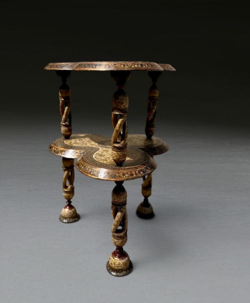 A FANTASTIC QUALITY INDIAN KASHMIR OCCASIONAL TABLE - ADDITIONAL PHOTO 14