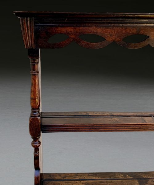 UNUSUAL GEO III OAK DRESSER - ADDITIONAL PHOTO 4