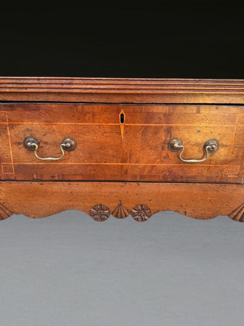 UNUSUAL GEO III OAK DRESSER - ADDITIONAL PHOTO 19