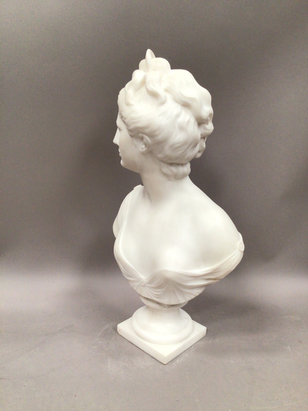 19th Century Grand Tour marble bust of Diana View X