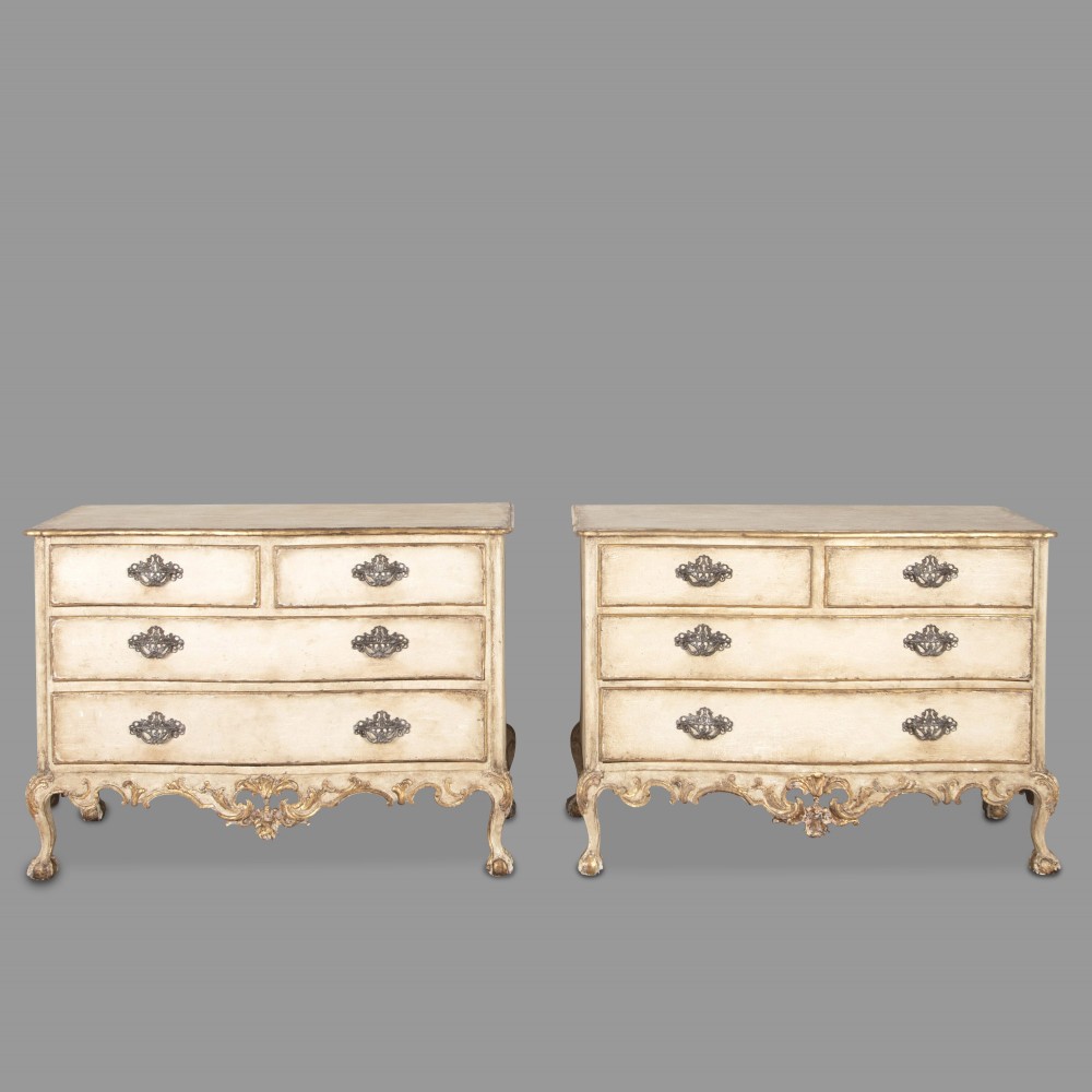 Important Pair of 18th Century Portuguese Commodes View II