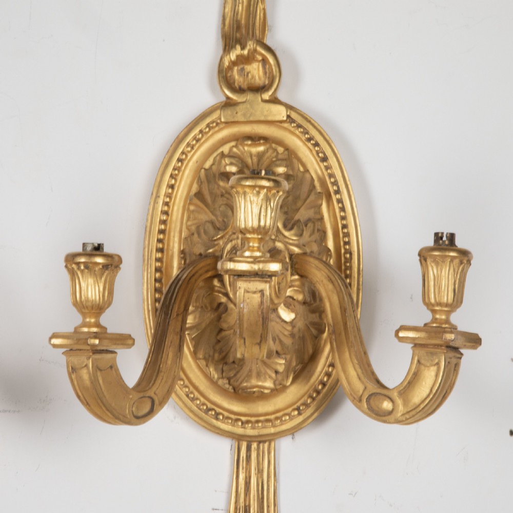 Early 20th Century Pair of Large Giltwood Wall Lights View III