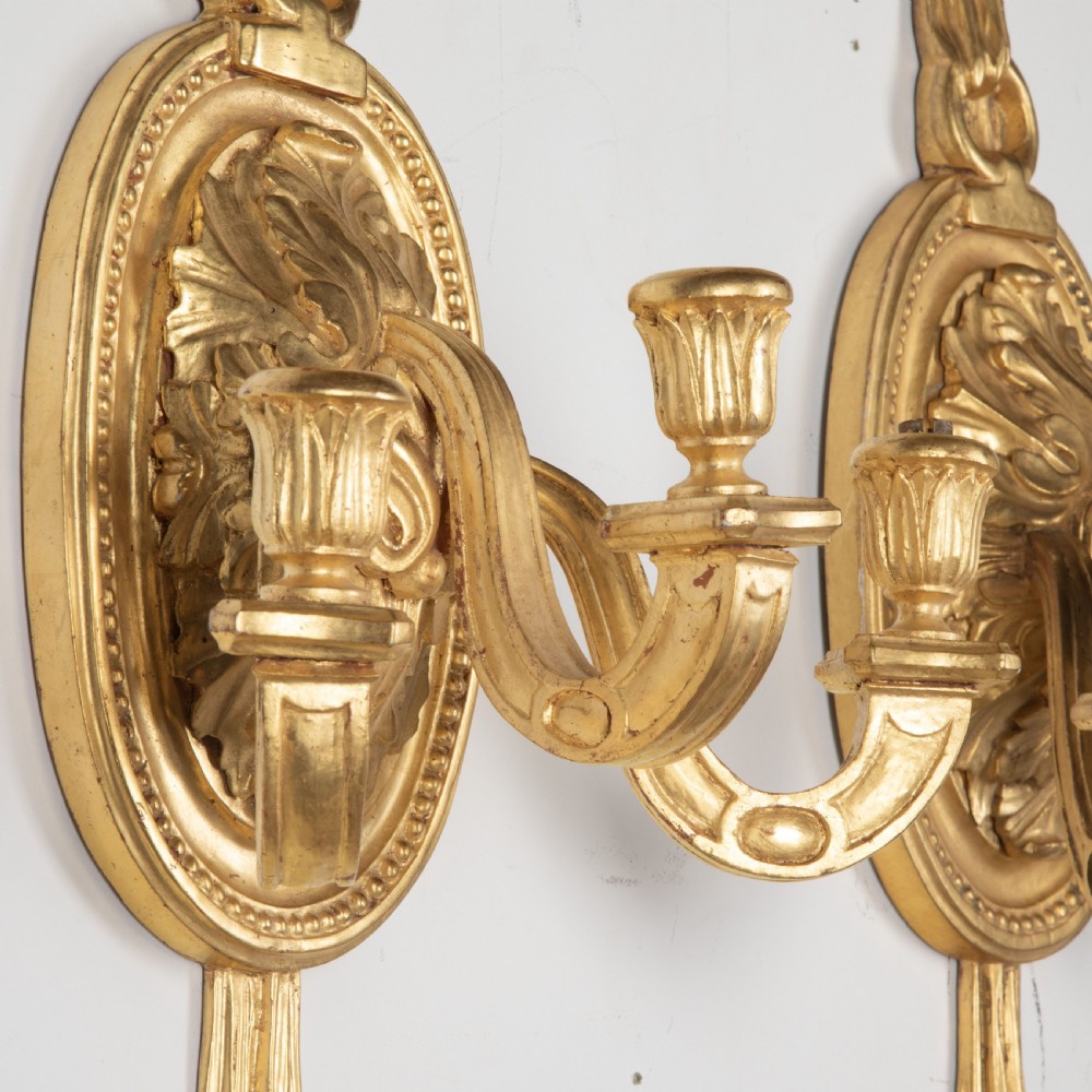 Early 20th Century Pair of Large Giltwood Wall Lights View IV