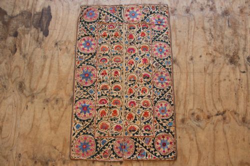 101 X 163cm Early 19th Century Uzbek 'Nim' Suzani