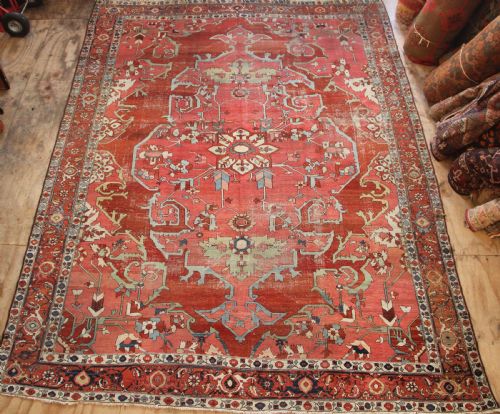 281 X 373cm Antique Serapi Carpet