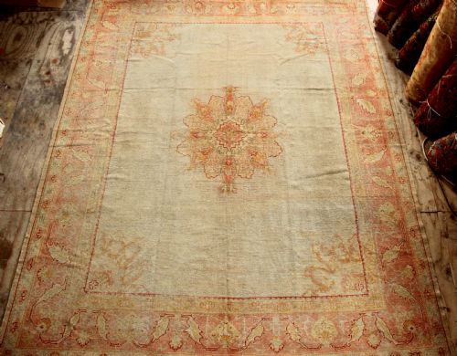310 X 390cm Antique Oushak or Ushak Carpet