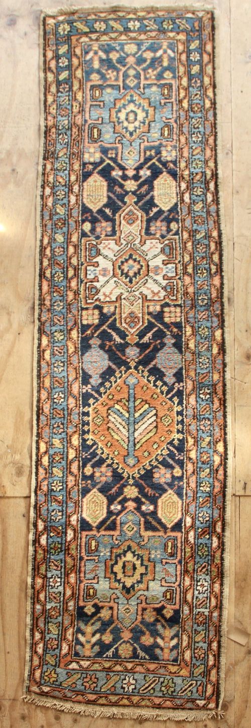 70 X 273cm Antique Narrow Heriz Runner