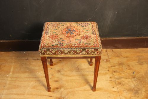Victorian Stool with Qashqai Bagface