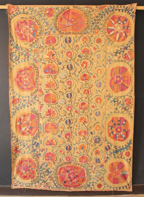 175 X 260cm 19th Century Large Medallion Variant Suzani