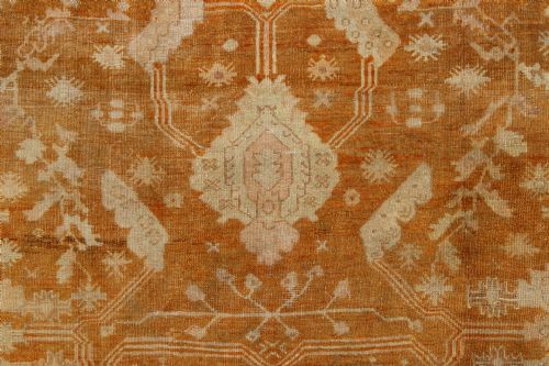 305 X 322CM FINE ANTIQUE FADED OUSHAK - ADDITIONAL PHOTO 2