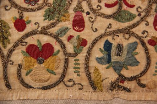 45 X 28CM EARLY 17TH CENTURY ENGLISH COIF - ADDITIONAL PHOTO 4