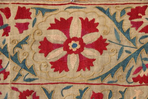 108 X 140CM FINE ANTIQUE SUZANI - ADDITIONAL PHOTO 5